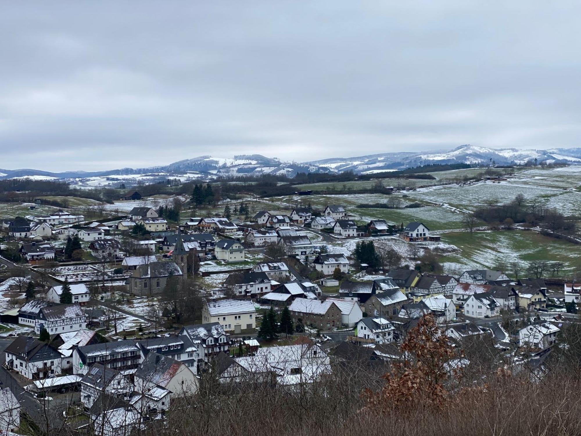 Ferienwohnung Hof Wehlenbach ฮัลเลนแบร์ก ภายนอก รูปภาพ